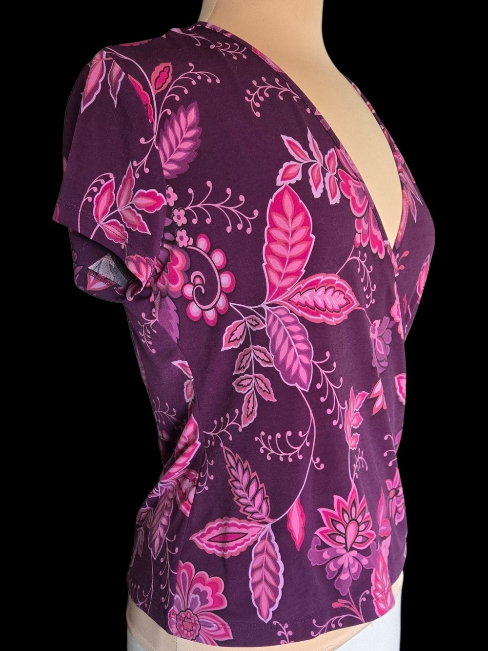 New York & Company Purple Top with Pink Floral Accents Sz M